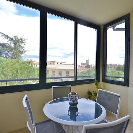 Appartement Dans Residence Avec Piscine Et Parking Uzes Luaran gambar